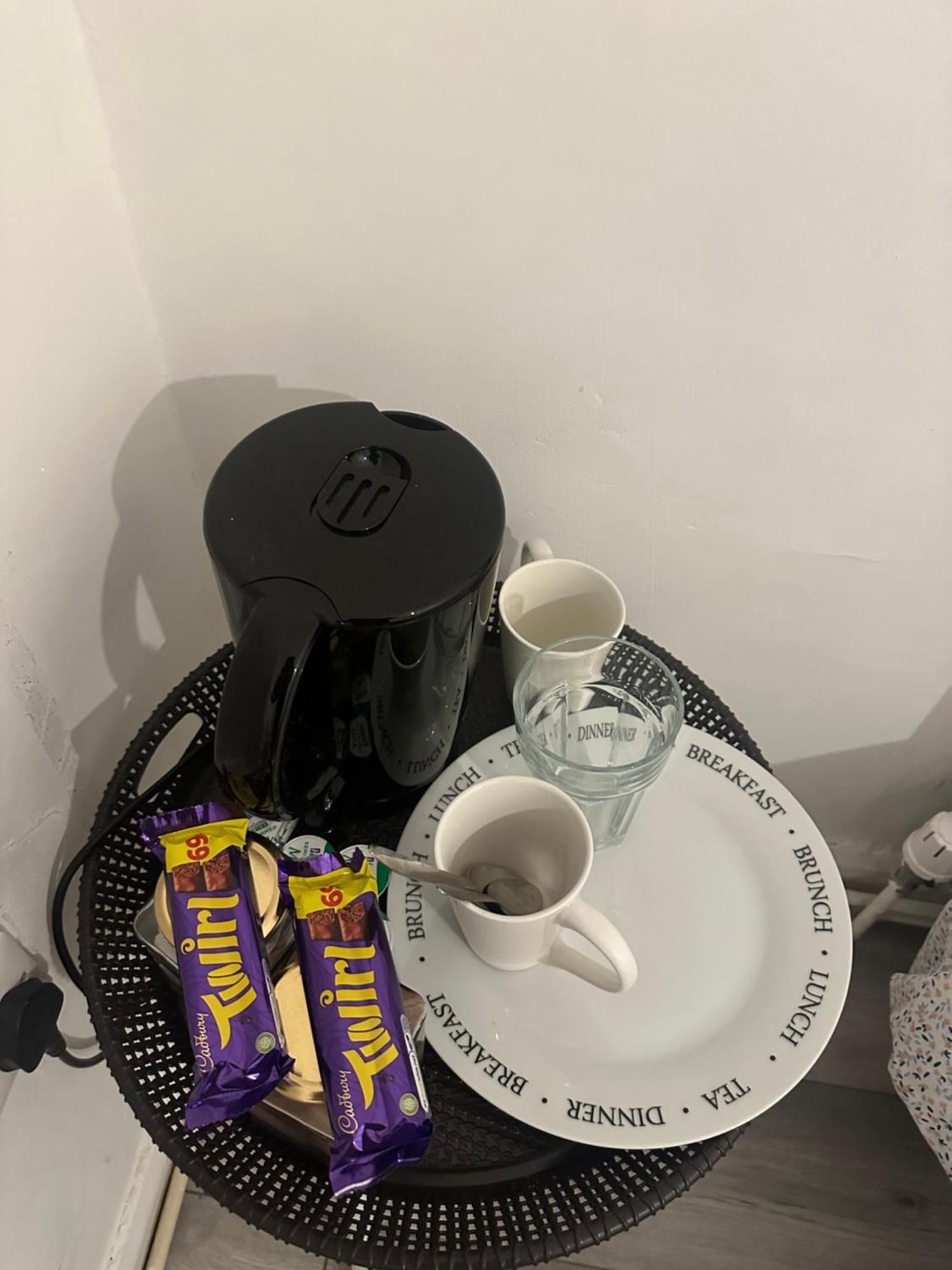 Ebehi Inn Welling Екстериор снимка
